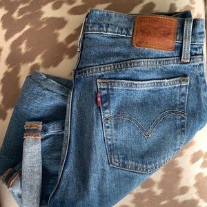 Levi’s Straight Jeans